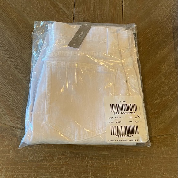 JCrew NWT 9" high-rise toothpick jean white
B3584 - Picture 5 of 6